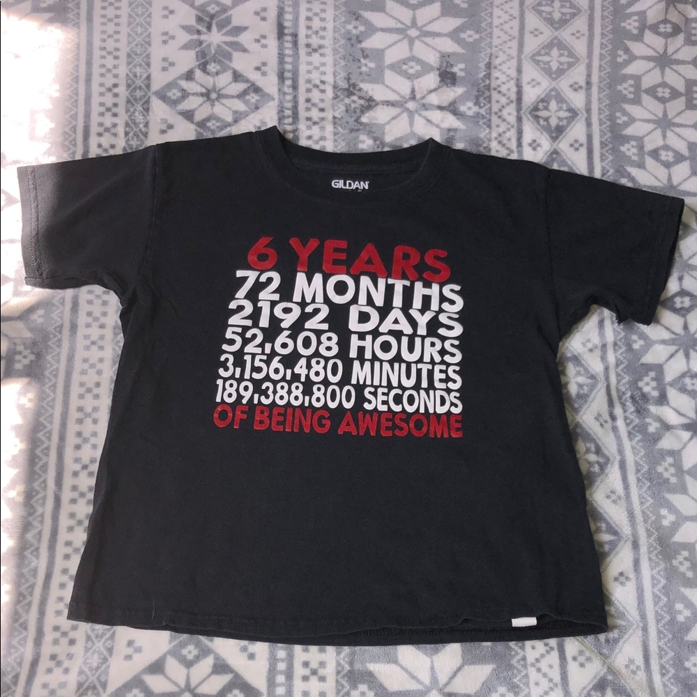 Gildan Black Kids Tee with Red & White 6 Years Graphic